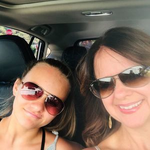 Meet your Posher, Candi